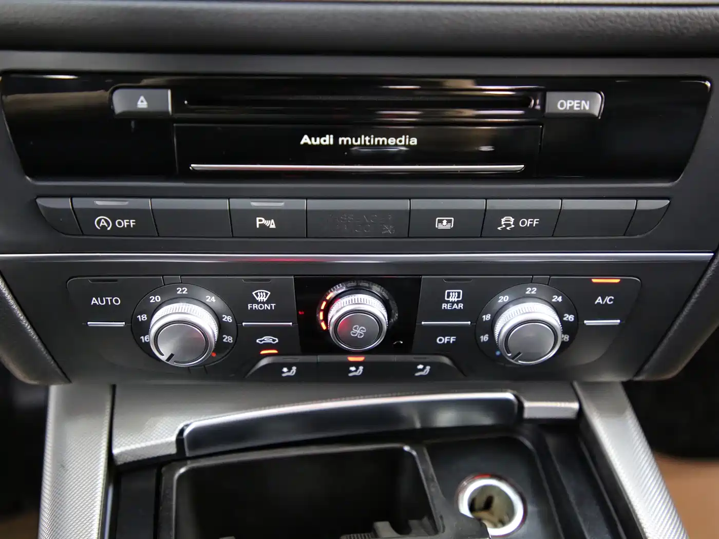 Audi A6L 2018 Model 35 TFSI Collector's Edition фото 10