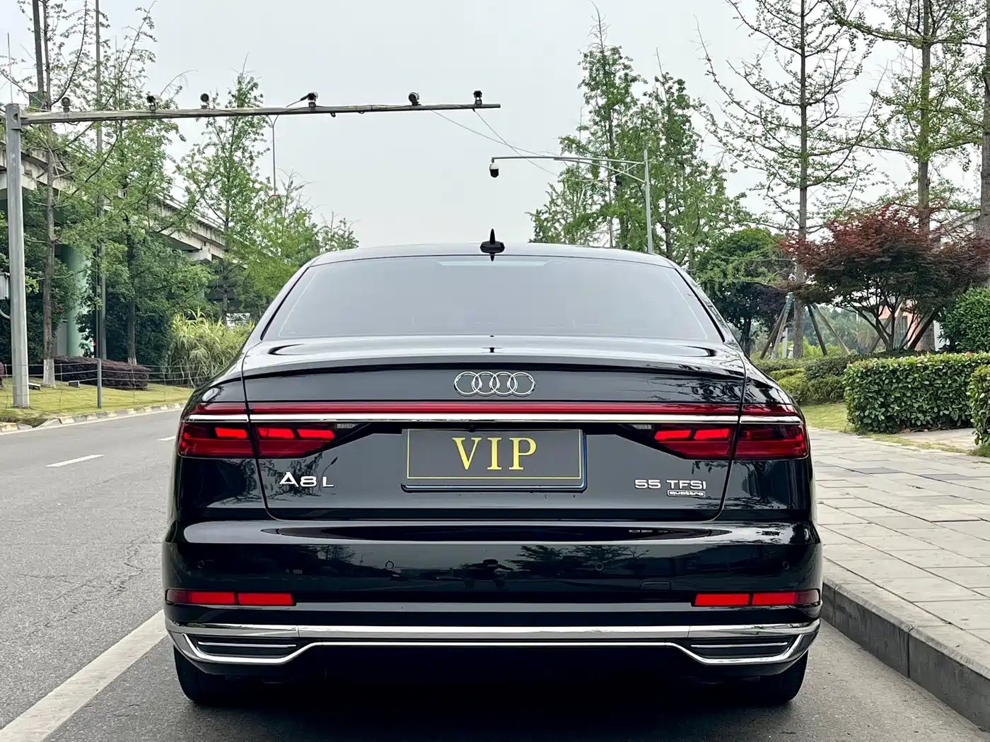 Audi A8 2018 A8L 55 TFSI quattro Launch Premium фото 5