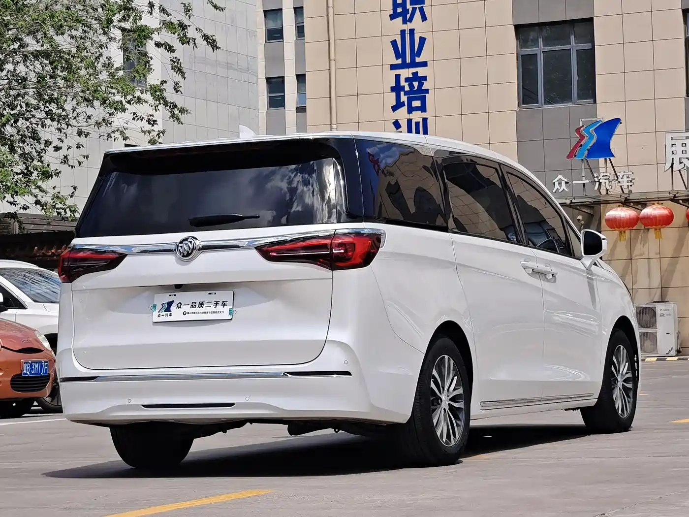 BUICK GL8