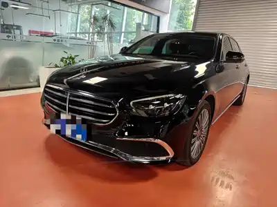 Mercedes-Benz E
