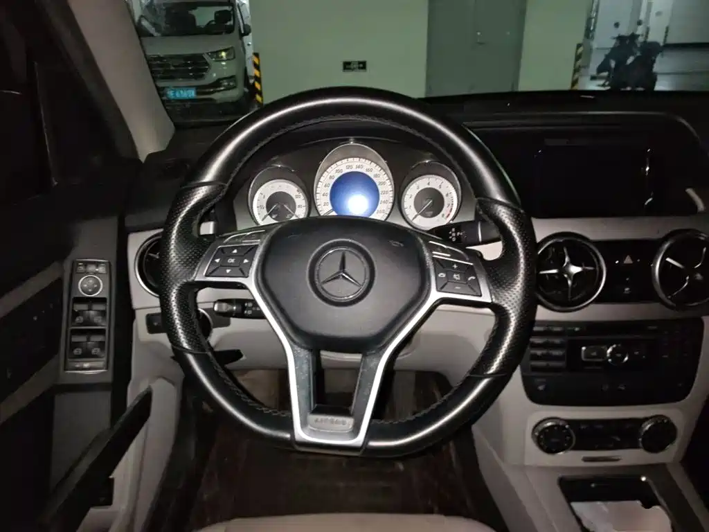 Mercedes-Benz GLK-Class 2015 GLK 300 4MATIC Fashion Ultimate Edition фото 6