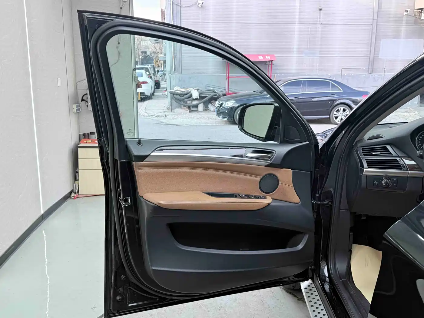 BMW X6 2012 xDrive35i фото 23