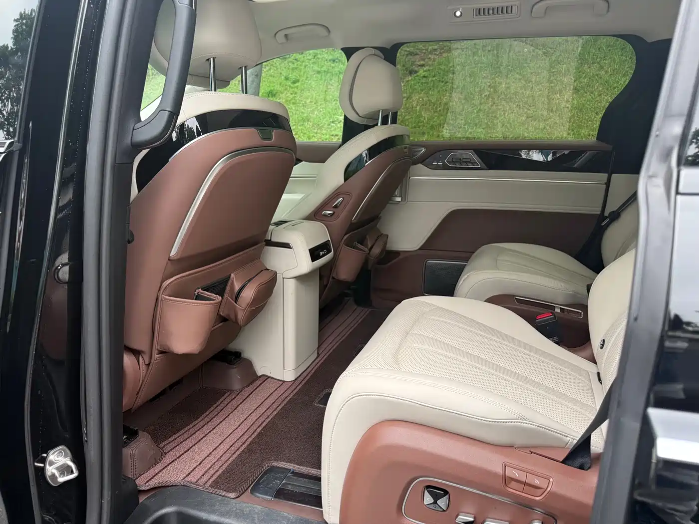 BYD Xia 2025 DM-i 1.5T 100km Surpass Edition фото 22