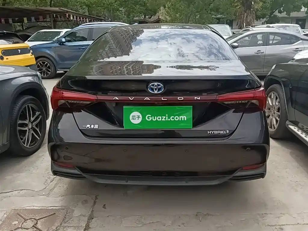 Toyota Avalon 2019 Hybrid 2.5L Luxury Edition China VI фото 6
