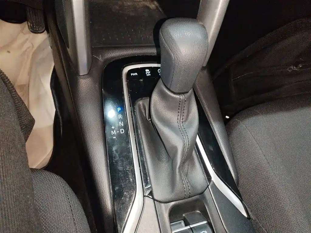 Toyota Frontlander 2023 2.0L CVT Elite Edition фото 14