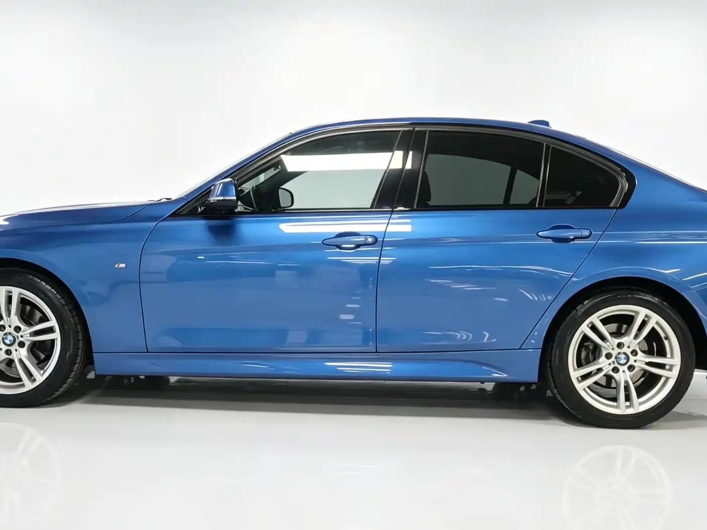 BMW 3 Series 2017 320i M Sport фото 7