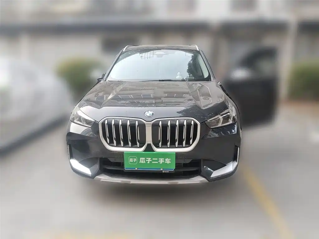 BMW X1 2024 sDrive25Li X Design Package фото 2