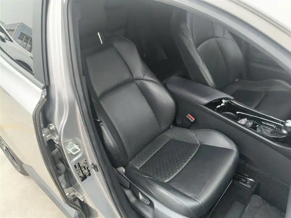 Toyota IZOA 2018 2.0L Speed Edition China VI фото 25