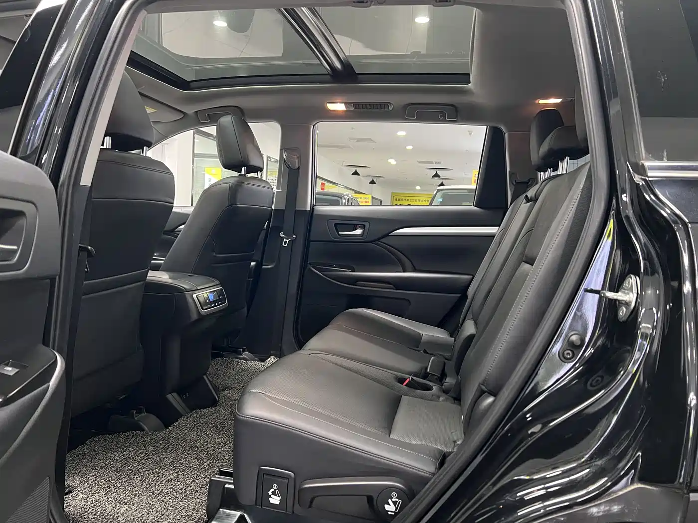 Toyota Highlander 2018 2.0T 4WD Premium 7-seater China VI фото 25