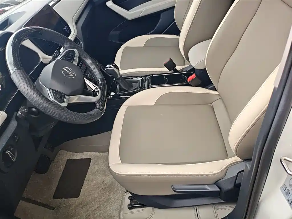 Volkswagen Tharu 2025 Model Rising Star 300TSI Aspiration Edition фото 9