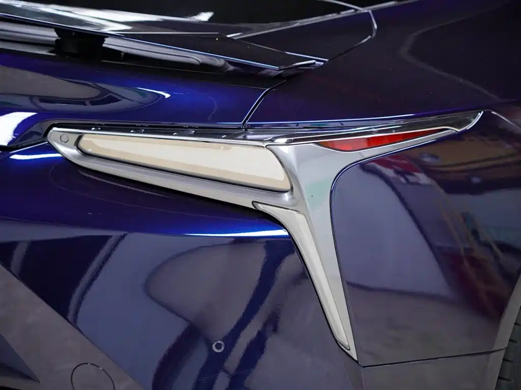 Lexus LC 2018 500h Sport Edition фото 5