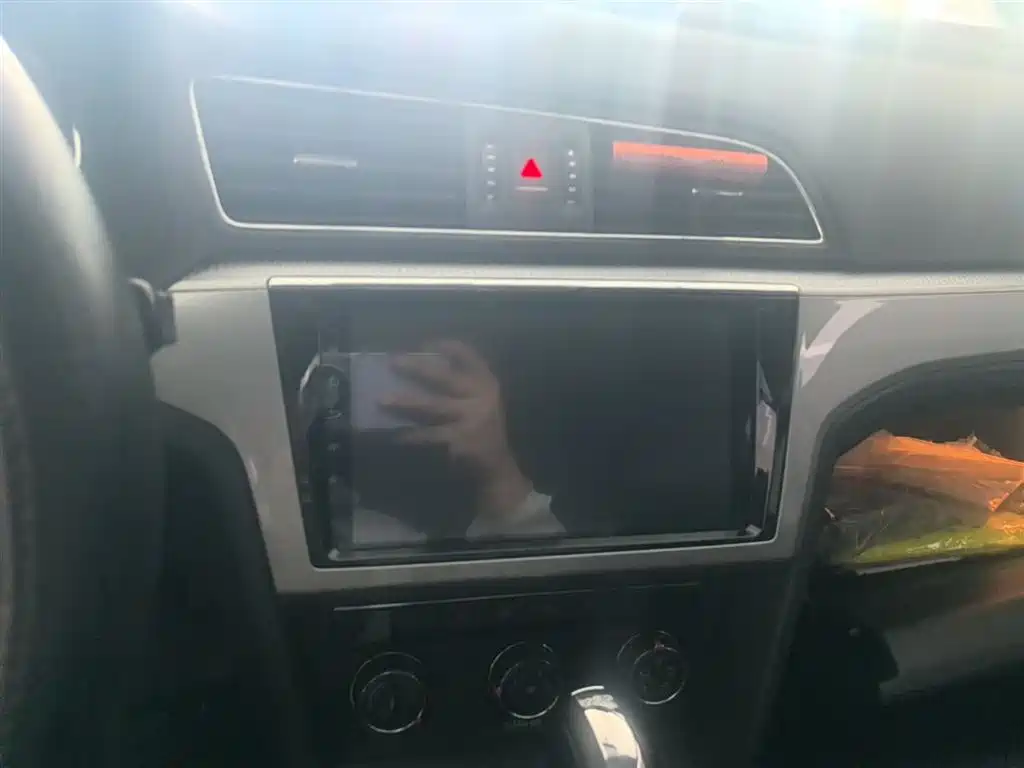 Volkswagen Lamando 2018 230TSI DSG Trend Edition фото 13