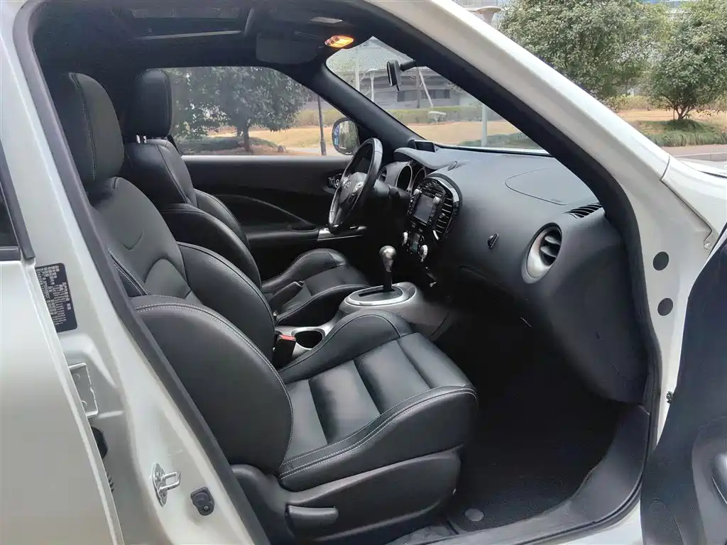 INFINITI ESQ