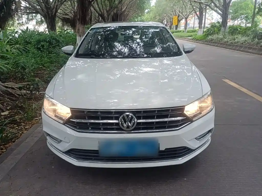 Volkswagen Bora 2016 Model 1.6L Automatic Comfort фото 3