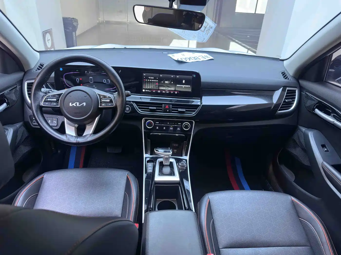 Kia Seltos 2023 1.5L CVT Luxury Edition фото 20