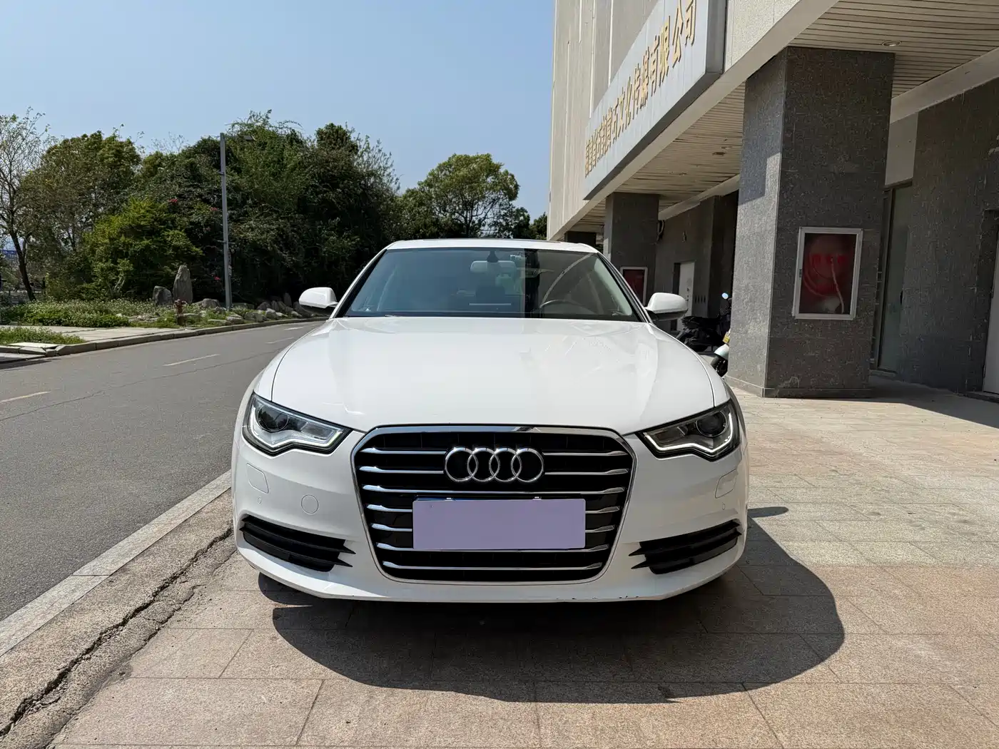 Audi A6L 2015 TFSI Millionth Anniversary Intelligent Leader Type фото 2
