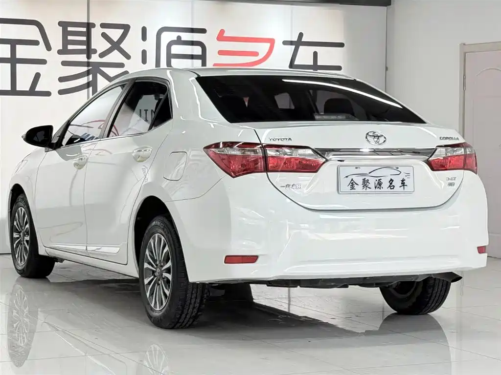 Toyota Corolla 2017 Facelift 1.2T S-CVT GL-i фото 4