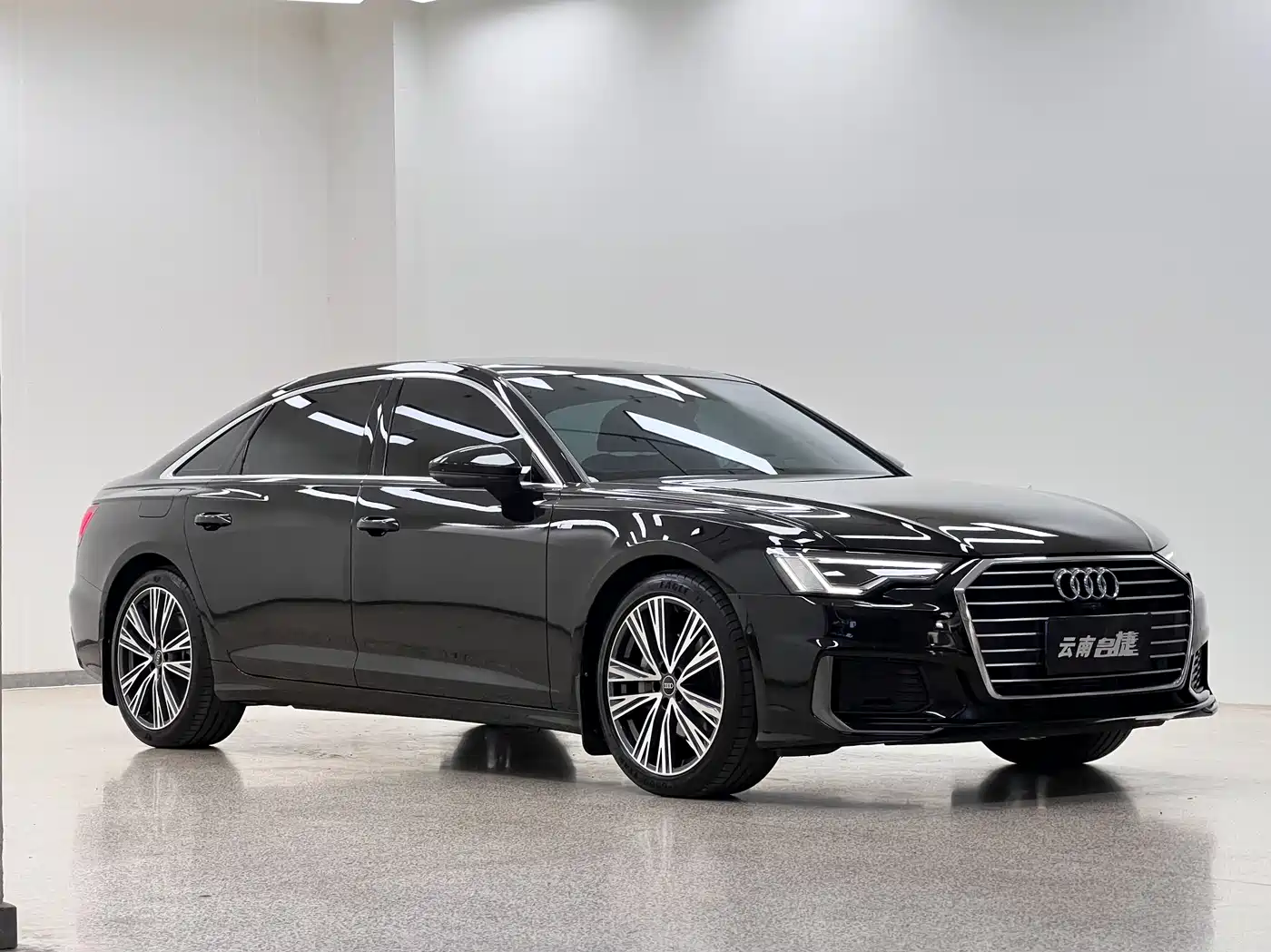 Audi A6L 2022 45 TFSI Premium Dynamic фото 3