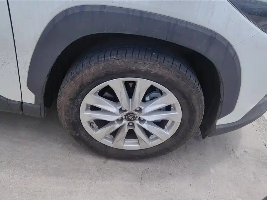 Toyota Corolla Cross 2023 2.0L Elite Edition фото 6