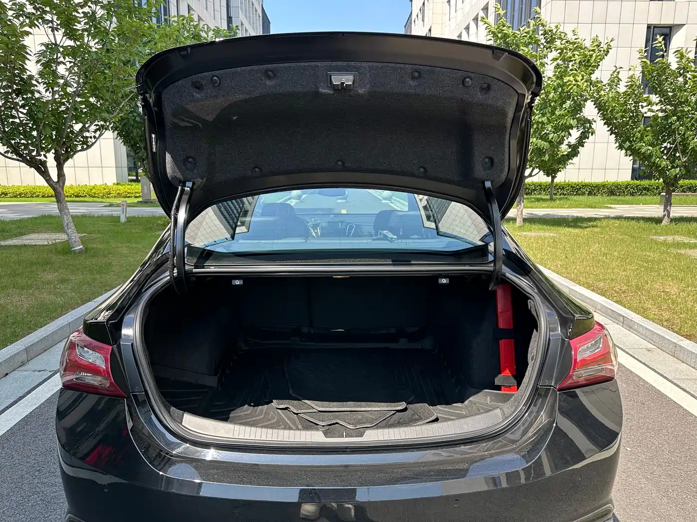 Chevrolet Malibu XL 2021 Model Redline 550T Auto Sharp Connect Edition фото 24