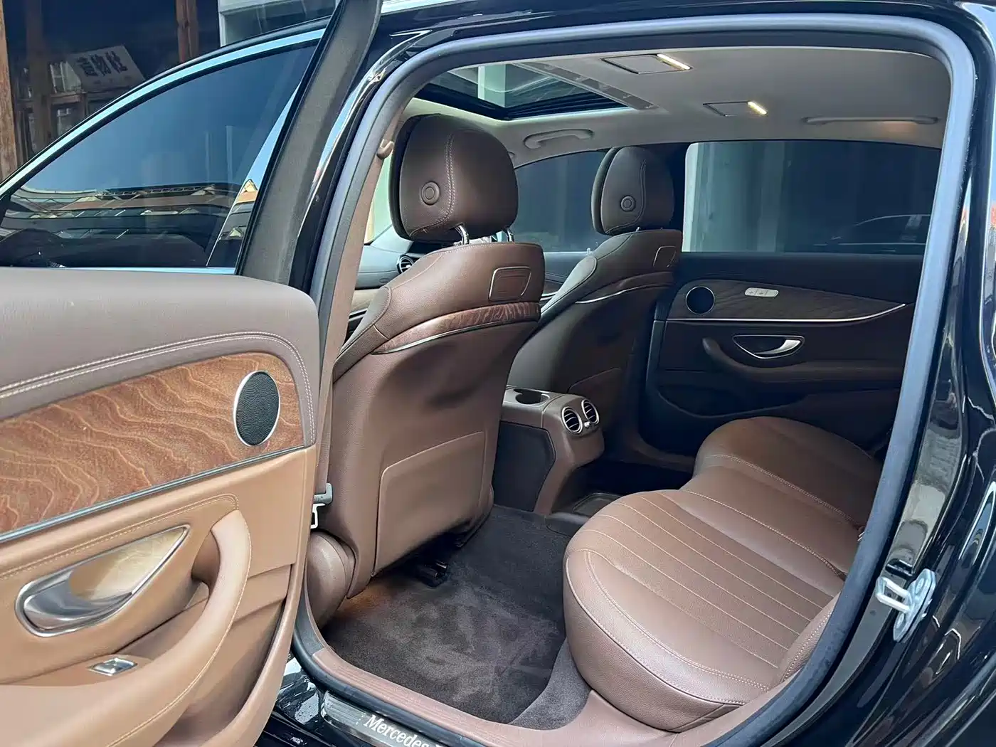 Mercedes-Benz E-Class 2019 E 200 L фото 7