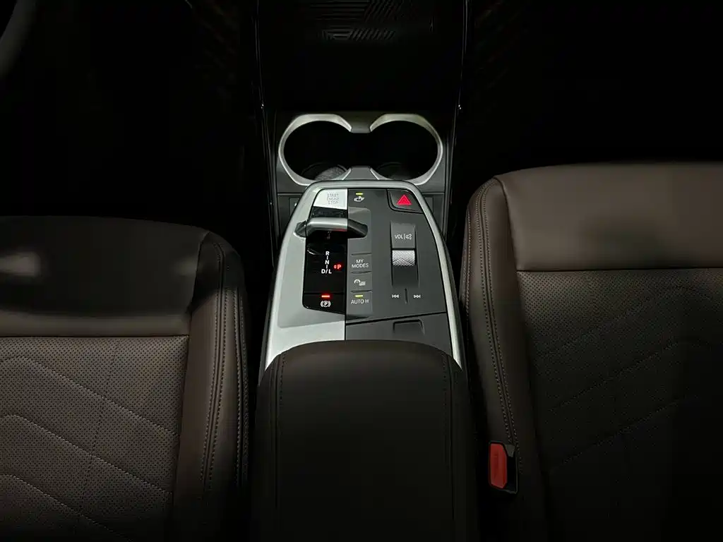 BMW X1 2023 sDrive20Li X Design Package фото 18
