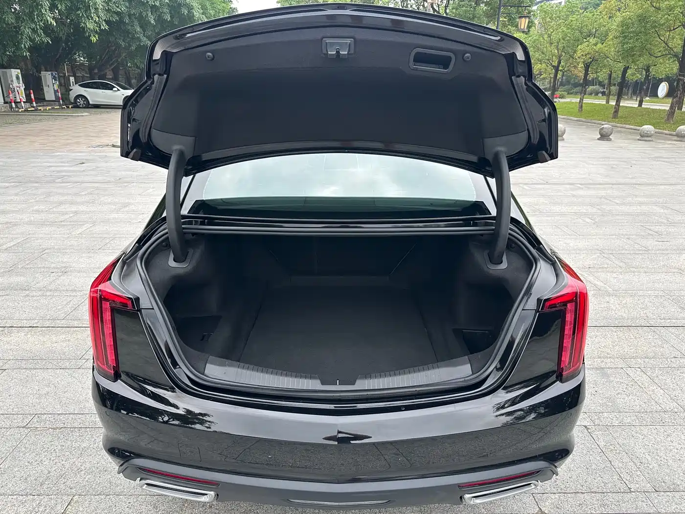 Cadillac CT5 2023 28T Luxury Style (Standard Edition) фото 16
