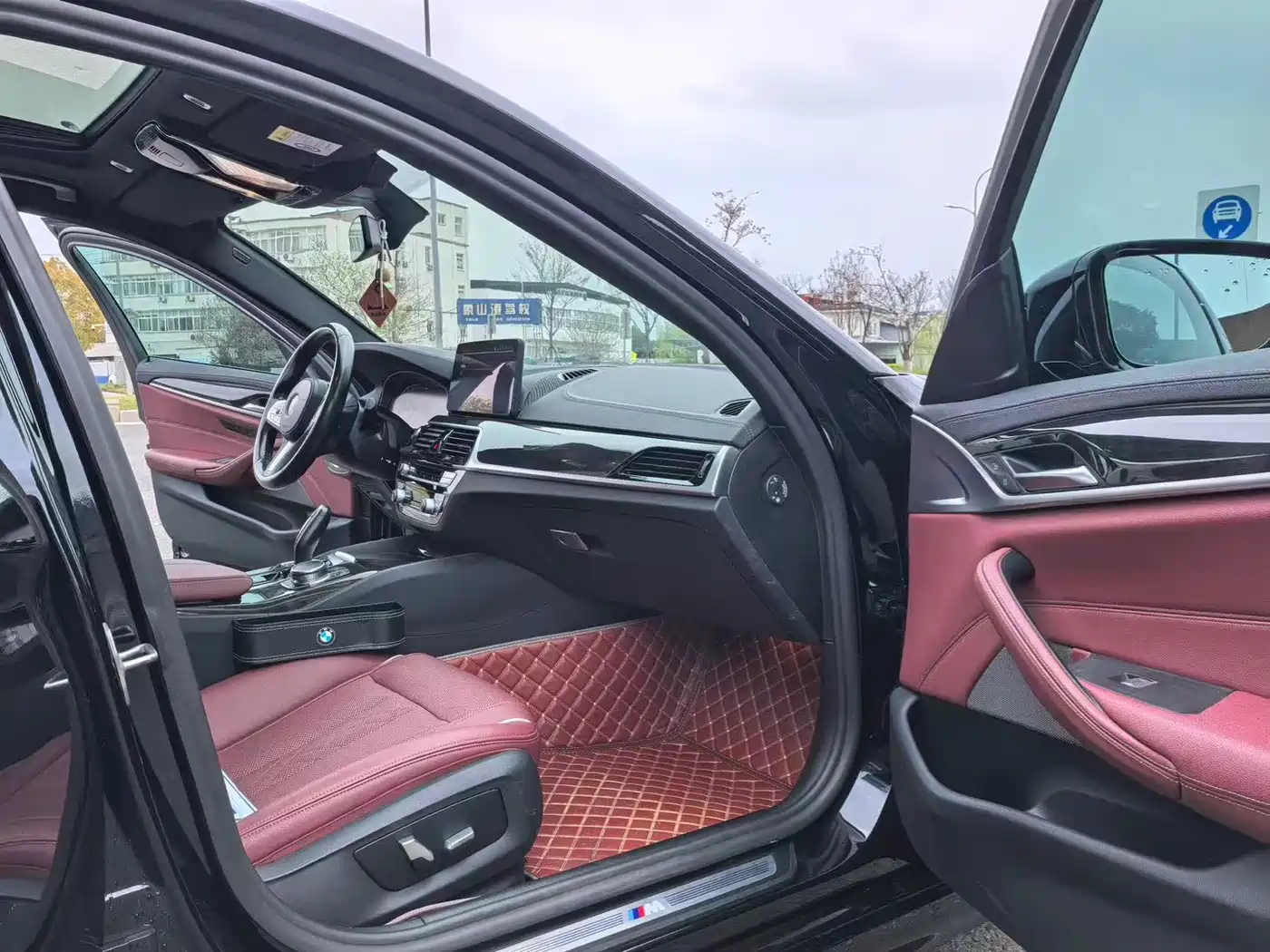 BMW 5 Series 2022 525Li Luxury Package фото 12