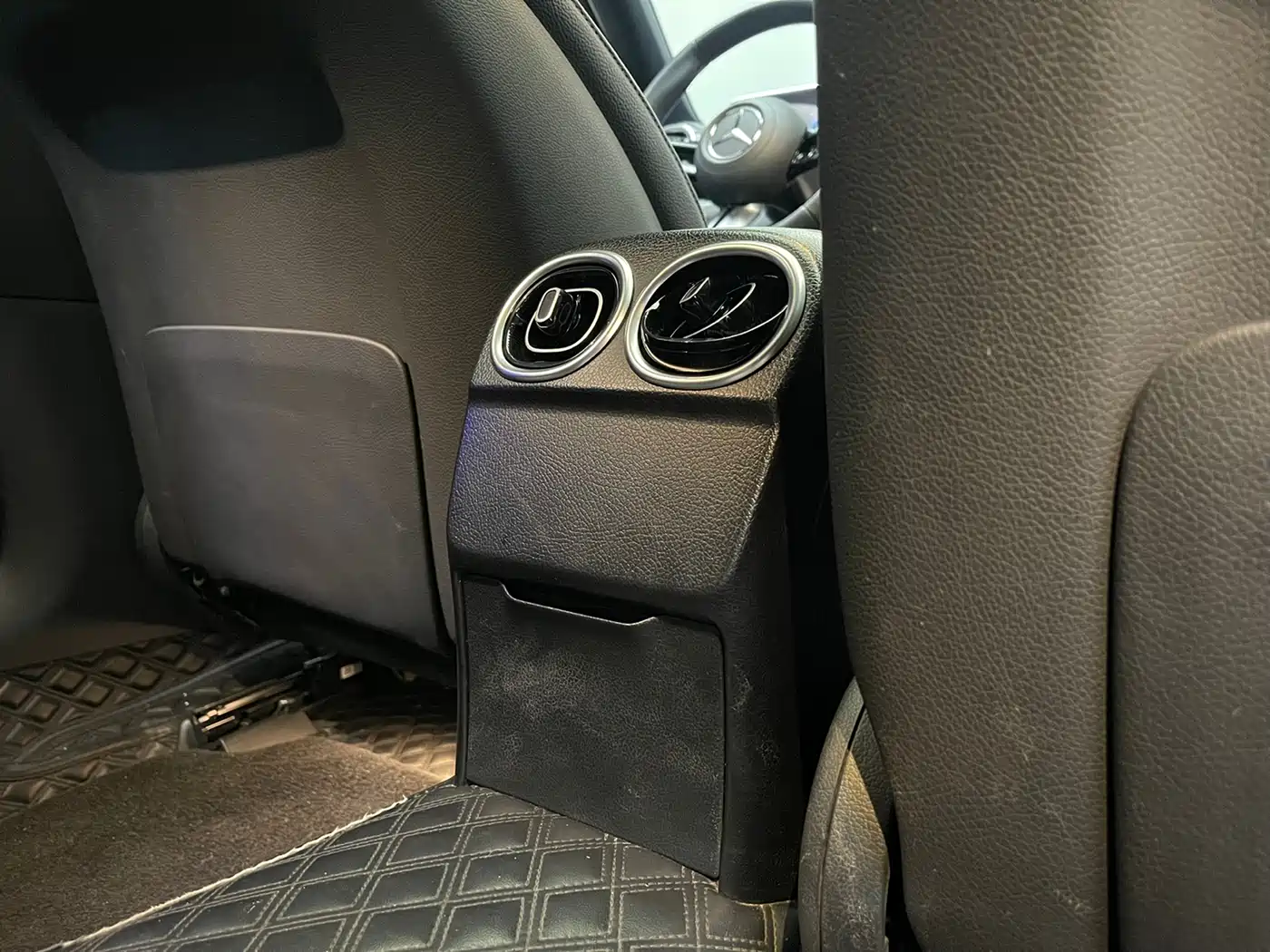 Mercedes-Benz C-Class 2024 C 200 L Sport Edition фото 12
