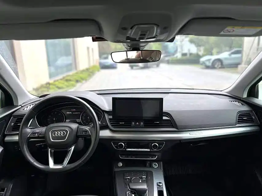 Audi Q5L 2020 Facelift 40 TFSI Honor Progressive фото 3