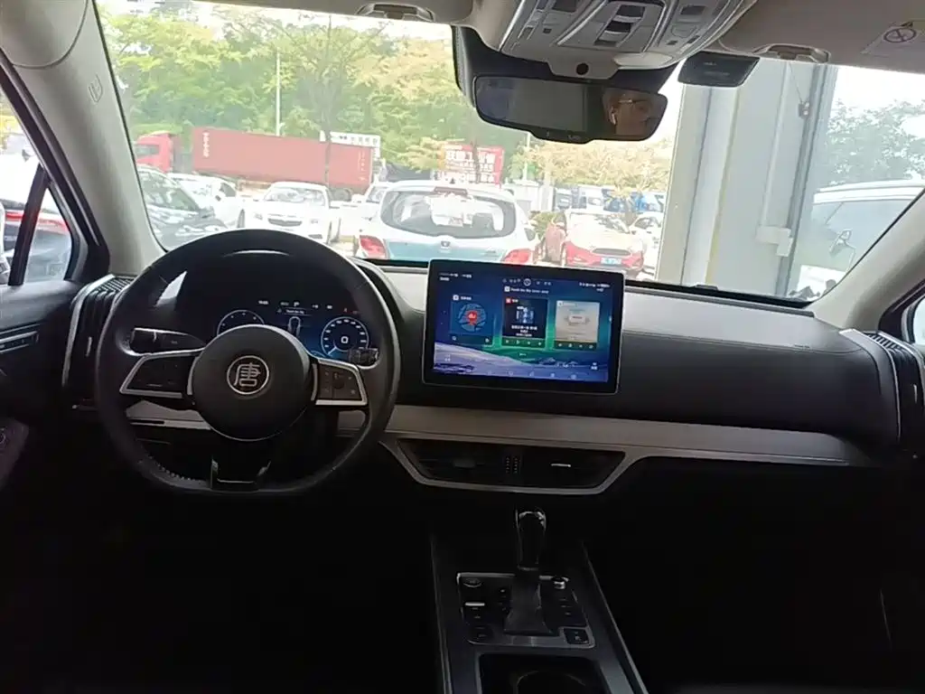 BYD Tang 2018 2.0T Automatic Smart Connection Honor Edition 7-Seater China V фото 10