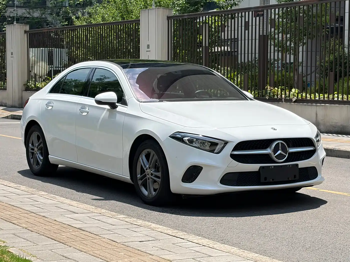 Mercedes-Benz A-Class 2019 A 200 L фото 5