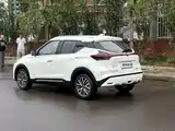 Фото 6 - Nissan Kicks