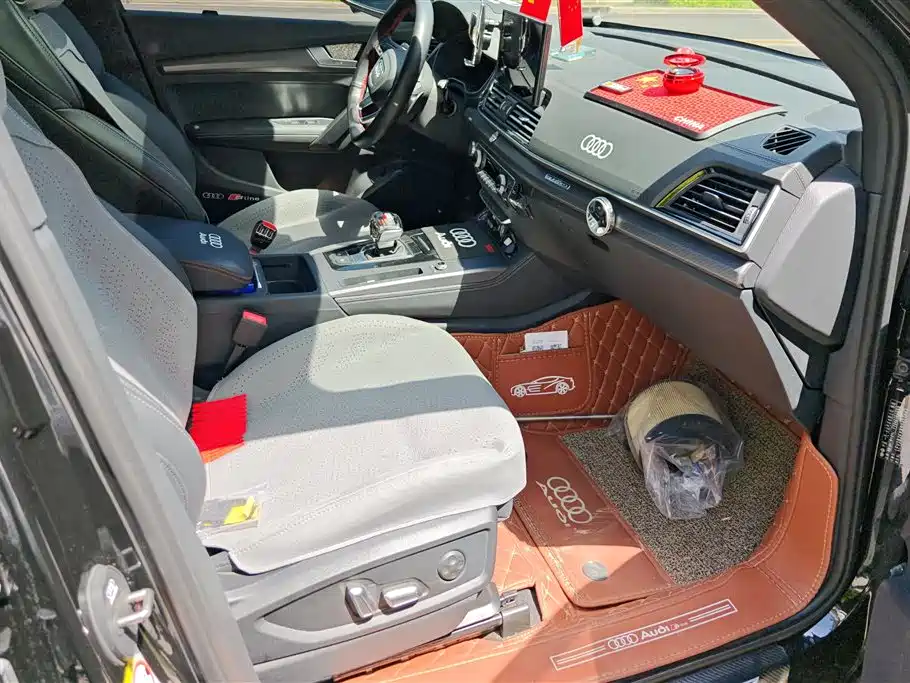 Audi Q5L 2025 45 TFSI Luxury Dynamic фото 8