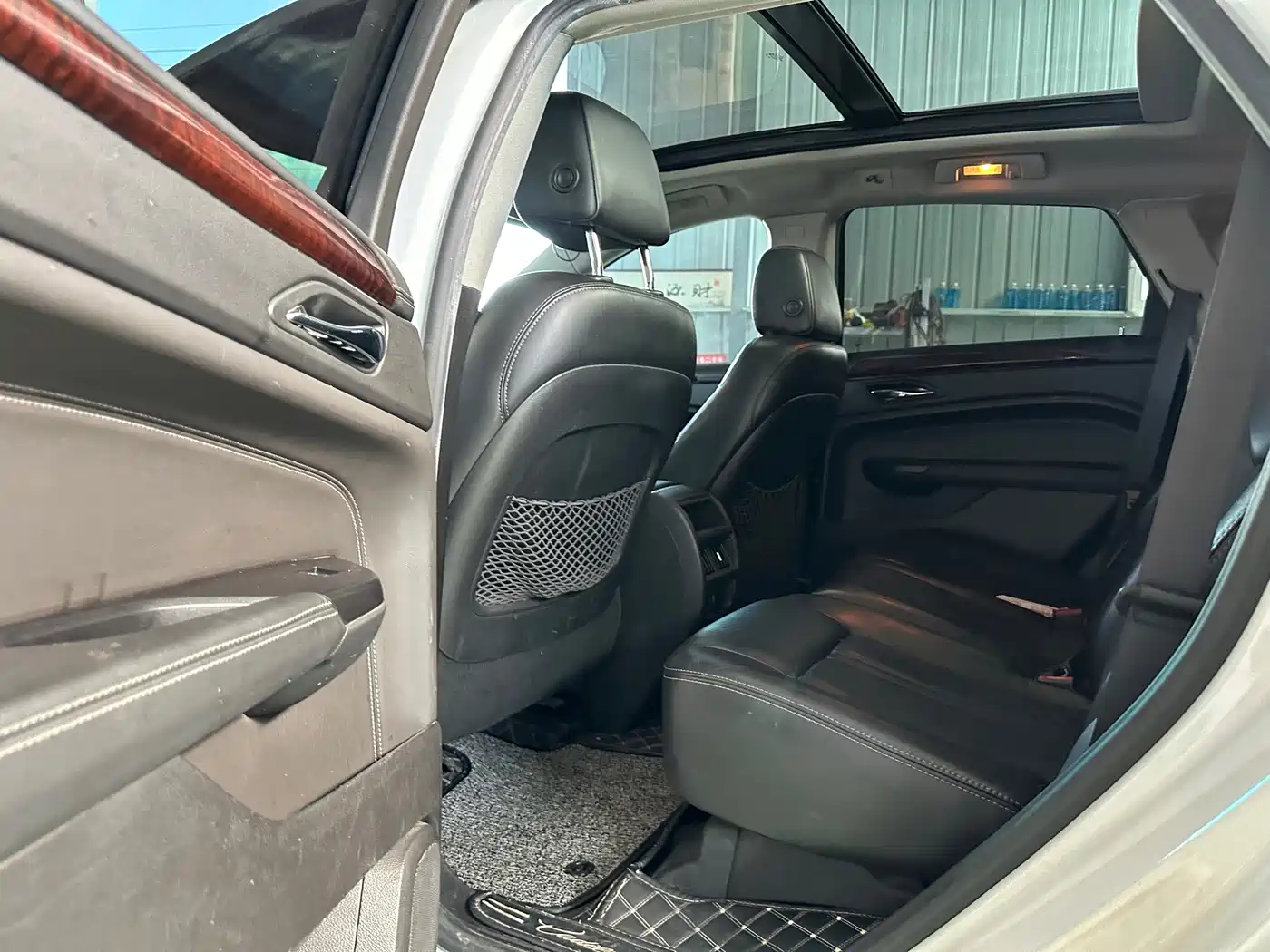 Cadillac SRX 2015 3.0L Elite фото 6