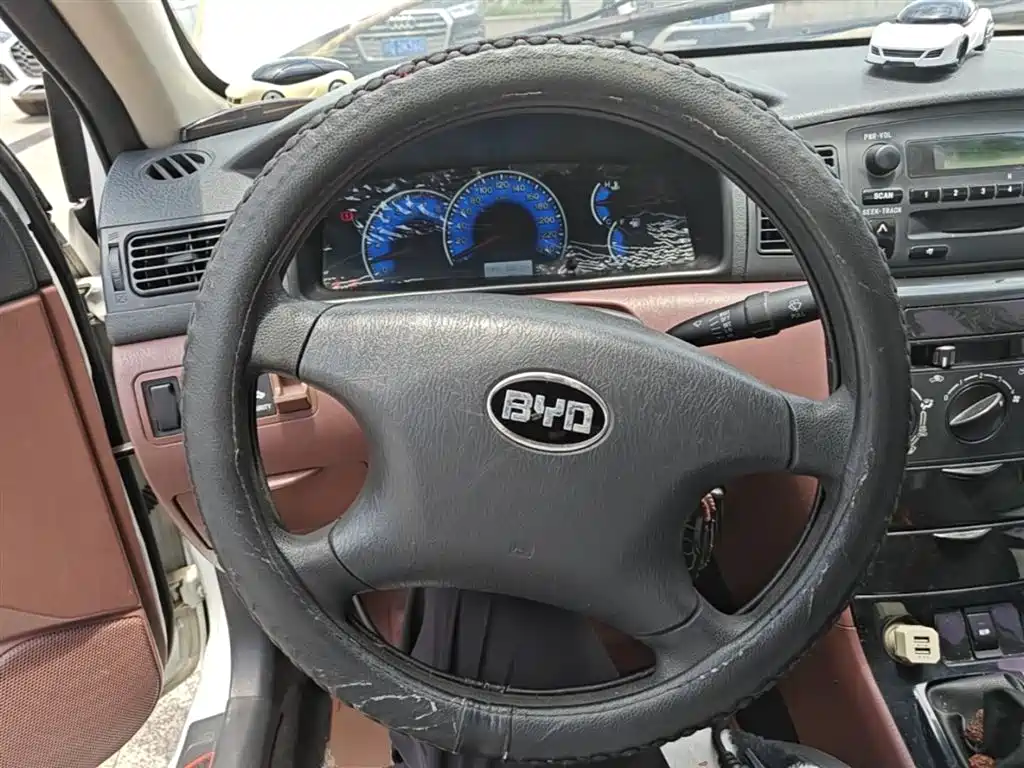 BYD F3 2013 Energy-saving Edition 1.5L Manual Comfort фото 11