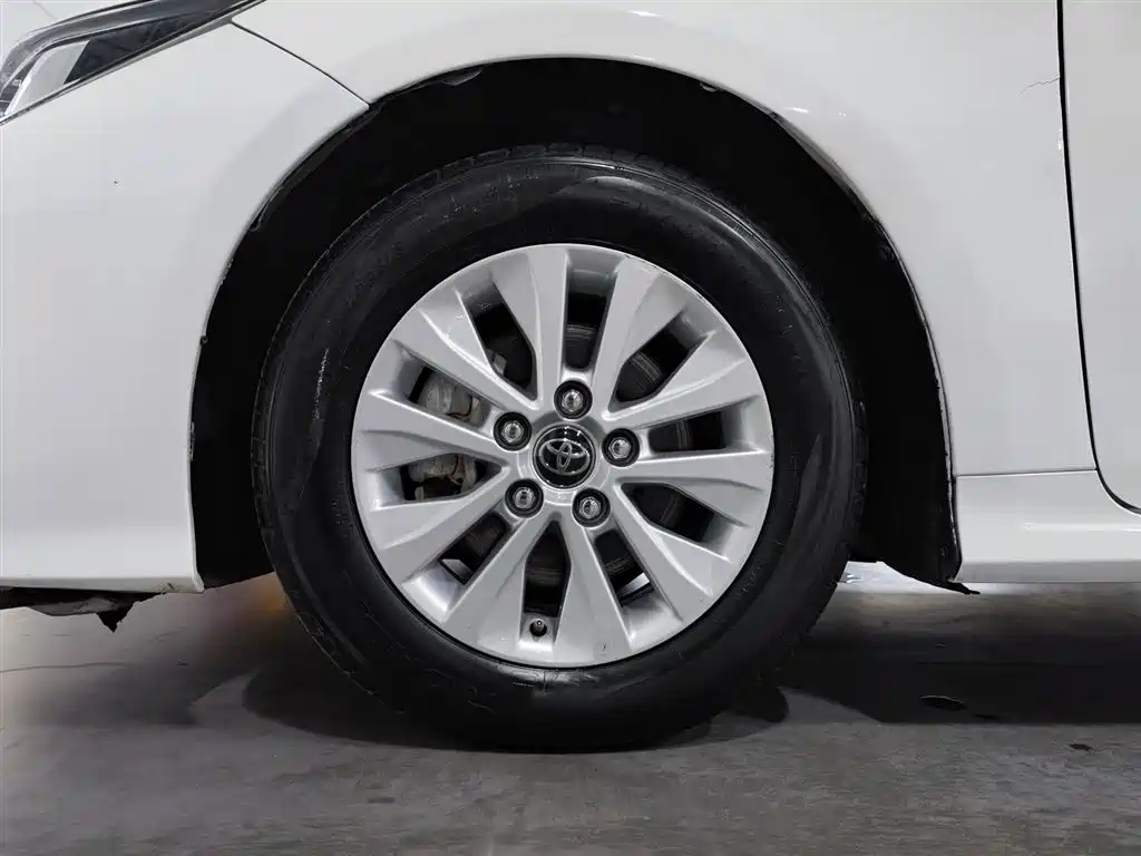 Toyota Corolla 2023 1.8L Smart Hybrid Dual Engine Pioneer Edition фото 17