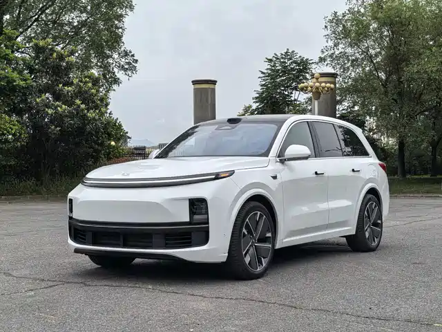 Li Auto Li L8 2025 Ultra Smart Renewal Edition