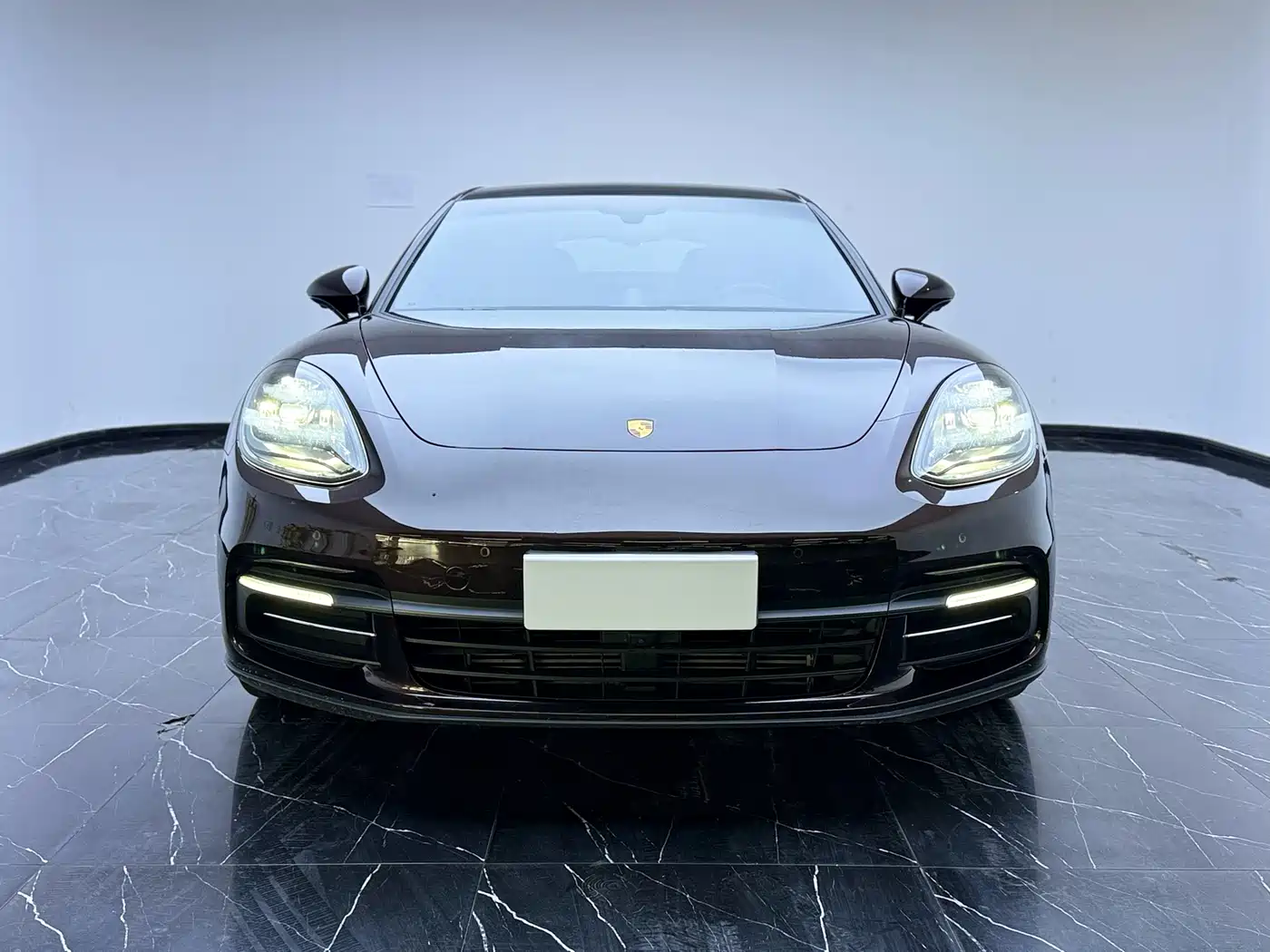Porsche Panamera 2017 Panamera 4 Executive Long Wheelbase 3.0T фото 2
