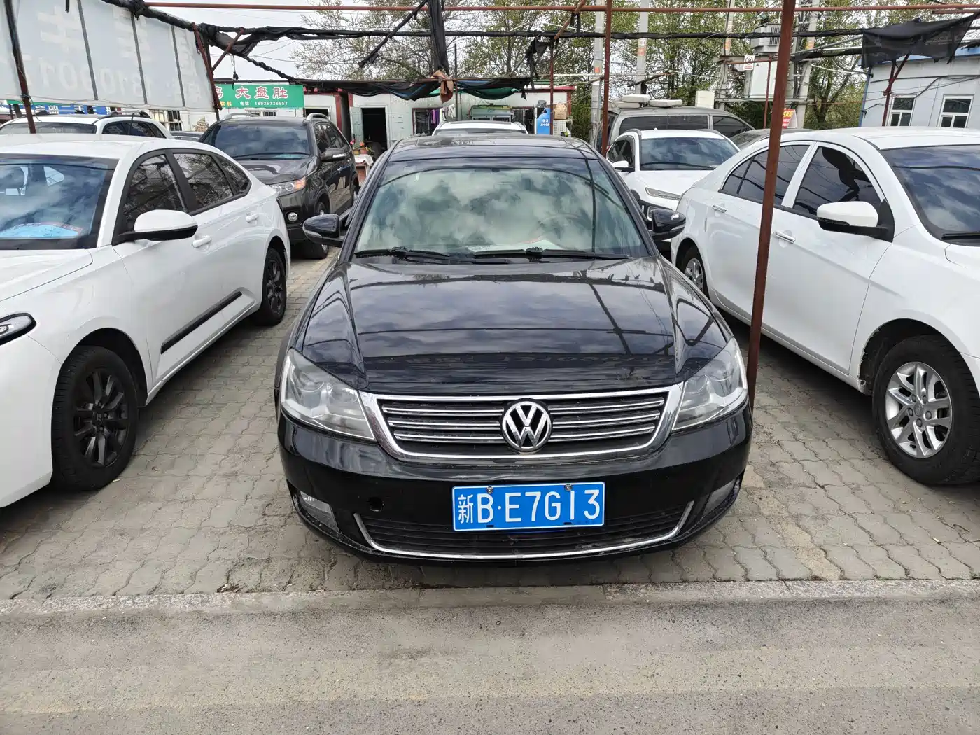 Volkswagen Passat Lingyu 2011 1.8T Automatic Luxury фото 2
