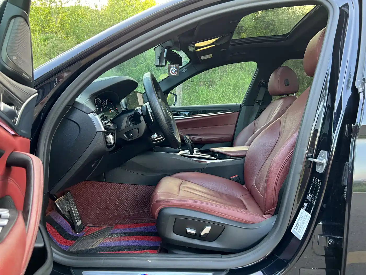 BMW 5 Series 2019 530Li Leading M Sport Package фото 9