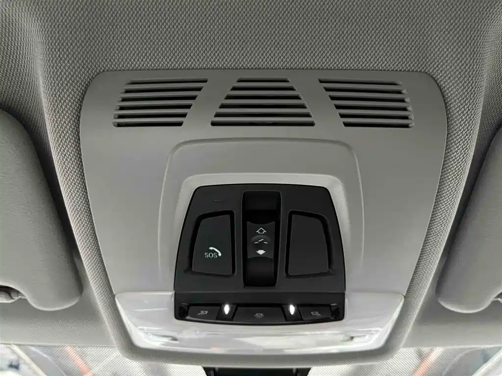 BMW X1 2022 sDrive20Li Fashion фото 15