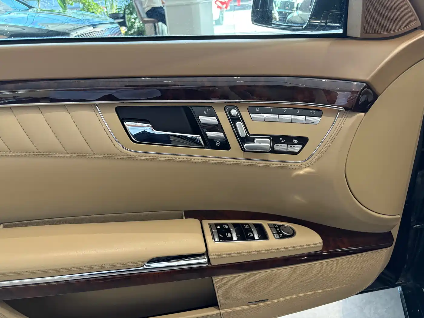 Mercedes-Benz S-Class 2010 S 600 L фото 9