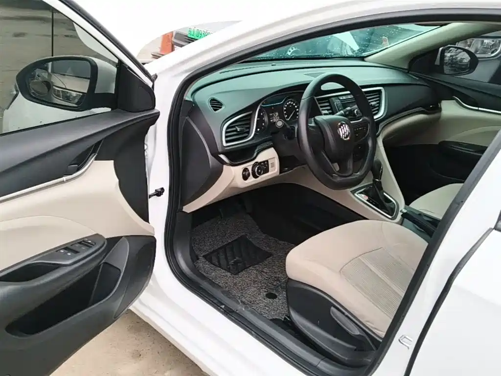 Buick Excelle 2018 15T DCT Progressive (China V) фото 12