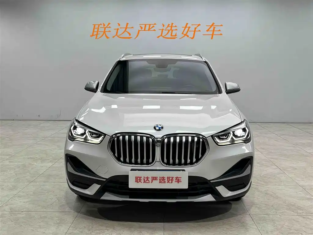 BMW X1 2022 sDrive20Li Fashion фото 23