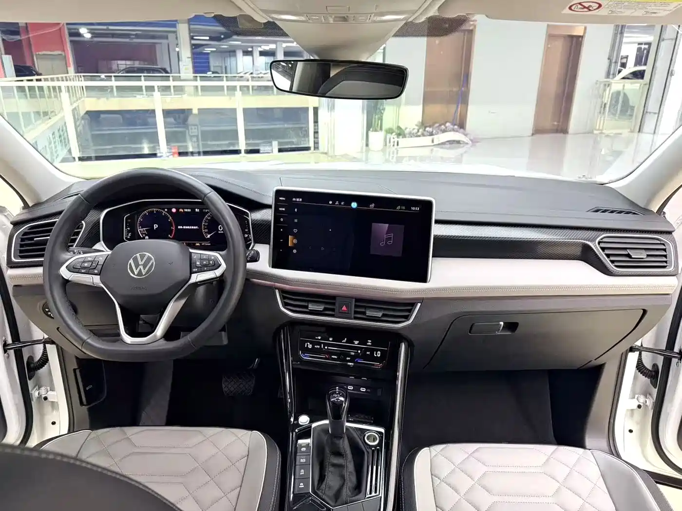 Volkswagen Tayron 2023 330TSI 2WD Luxury Plus Advanced Edition фото 6