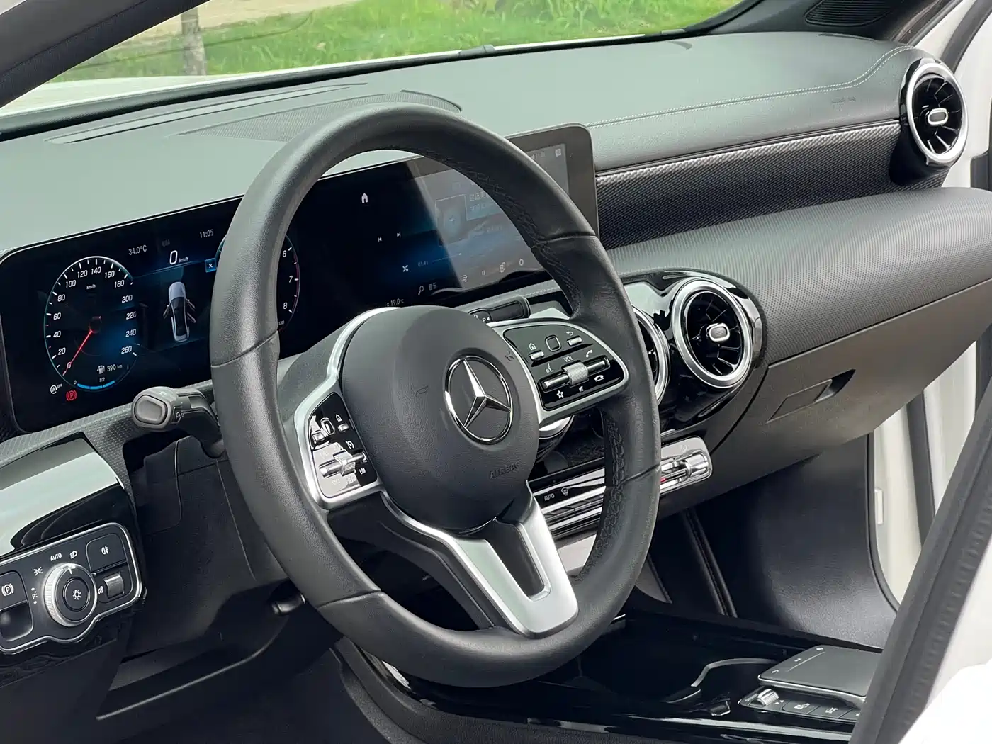 Mercedes-Benz A-Class 2022 A 200 L Sport Sedan Dynamic фото 17