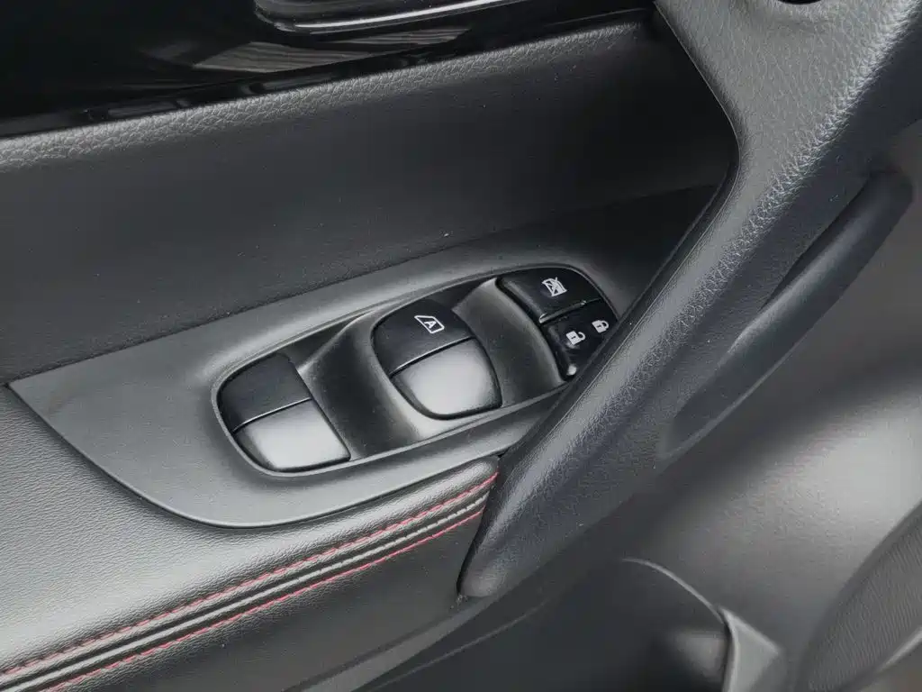 Фото 9 - Nissan Qashqai