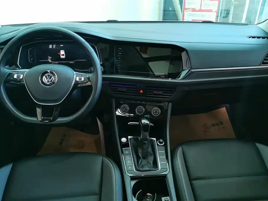 Volkswagen Sagitar 2022 280TSI DSG Surpassing Edition фото 12
