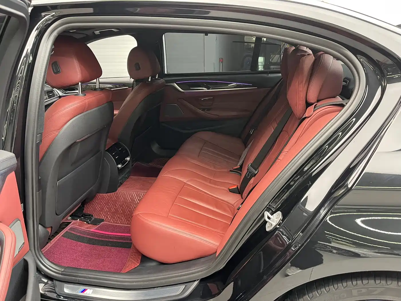 BMW 5 Series 2019 530Li Premium M Sport Package фото 11
